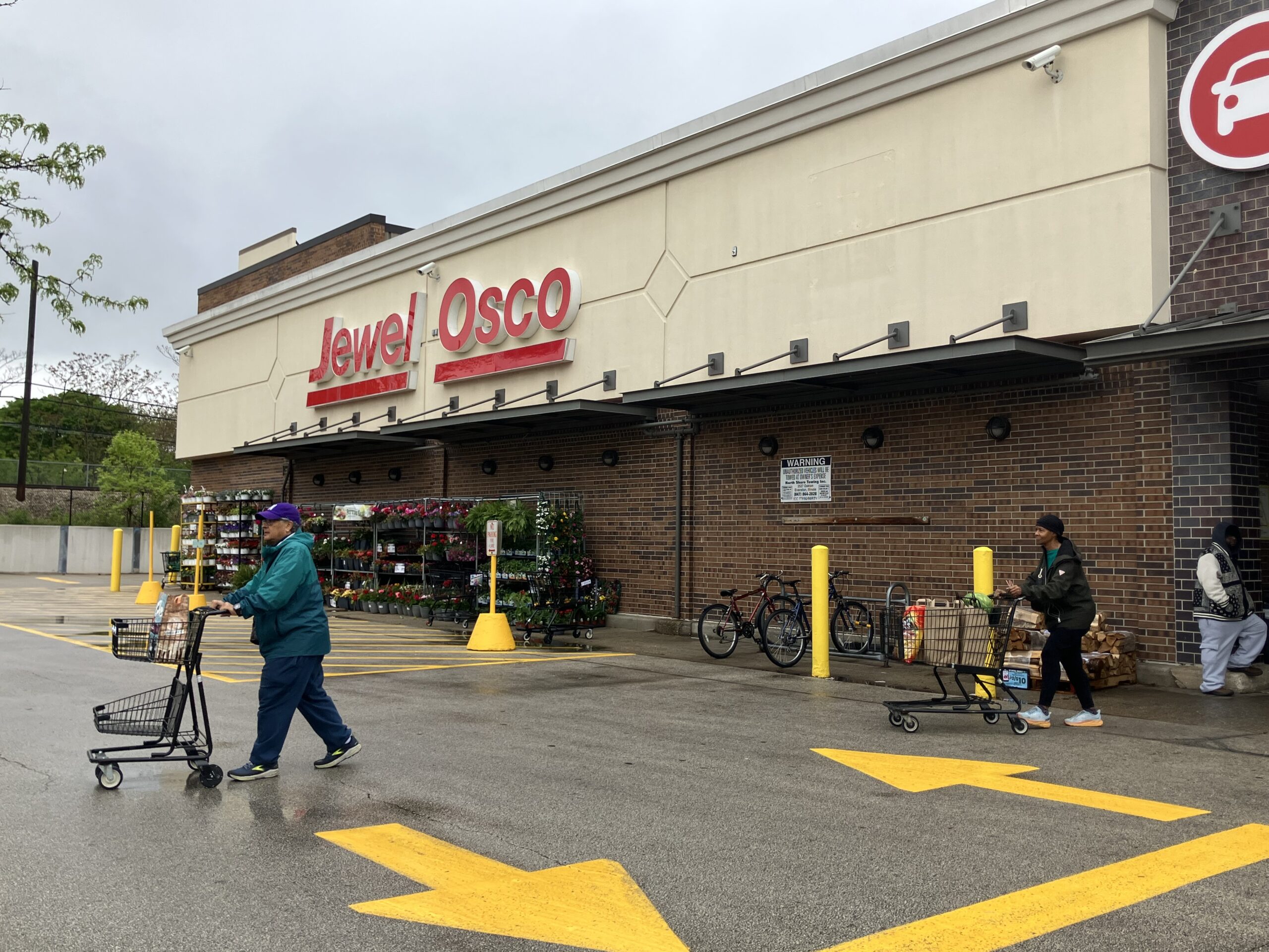 An ‘unpalatable’ decision, but council overrides mayor’s veto to adopt grocery tax